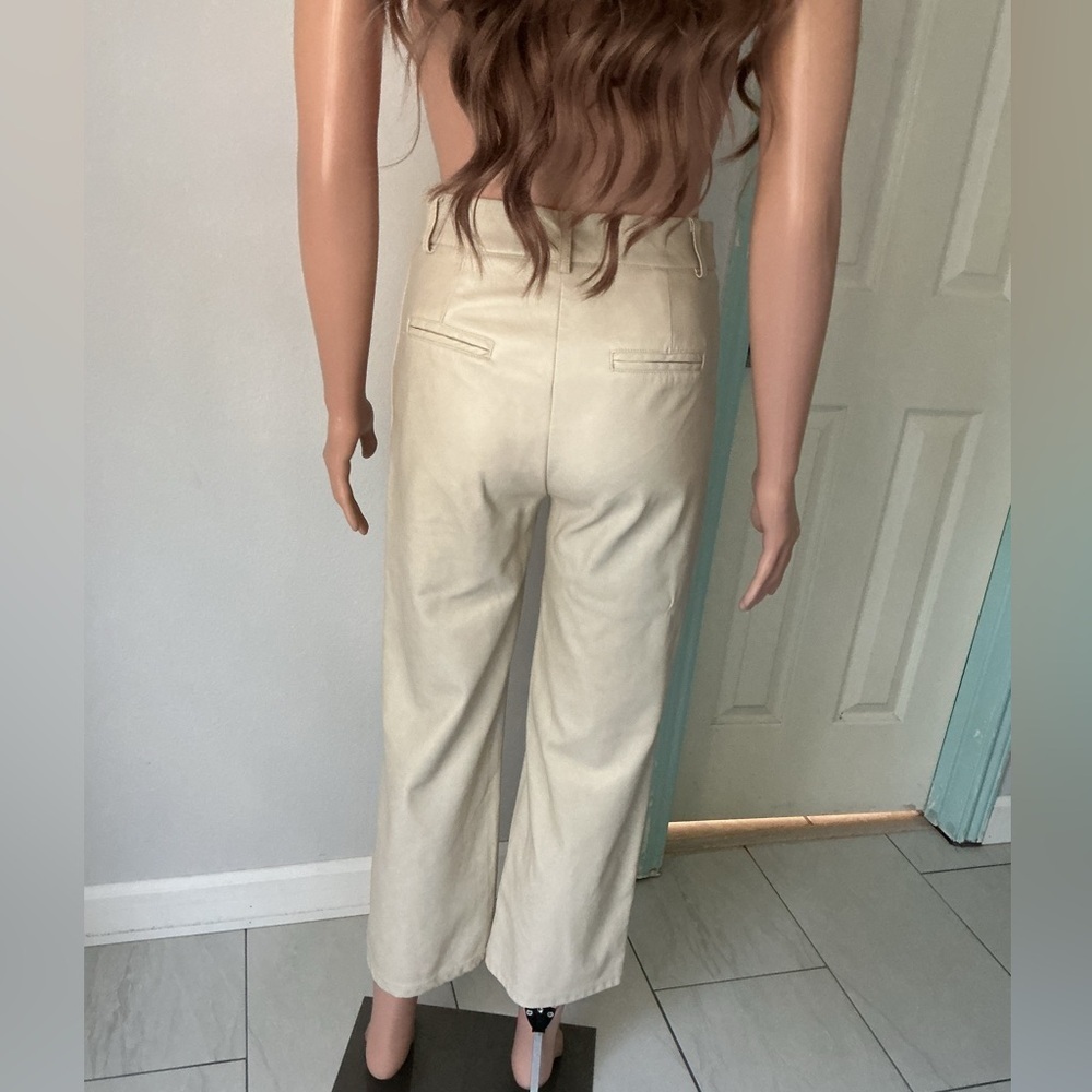 Elegant Cream Women's Pants XS - Picture 7 of 16